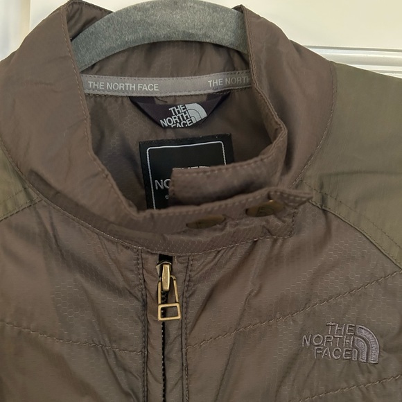 THE NORTH FACE Jacket - Picture 3 of 11